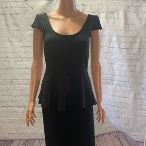 Signature 8 size small black peplum top with exposed back